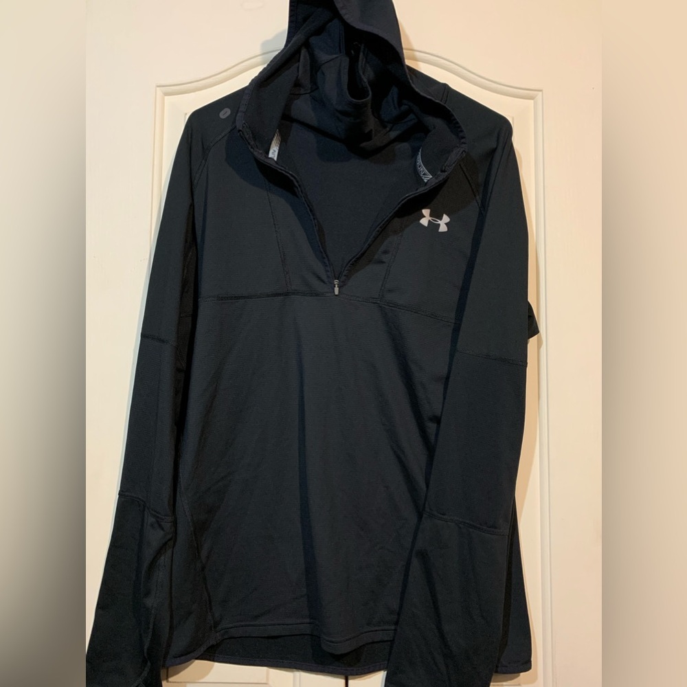 Large UnderArmour ColdGear Hooded Running Shirt